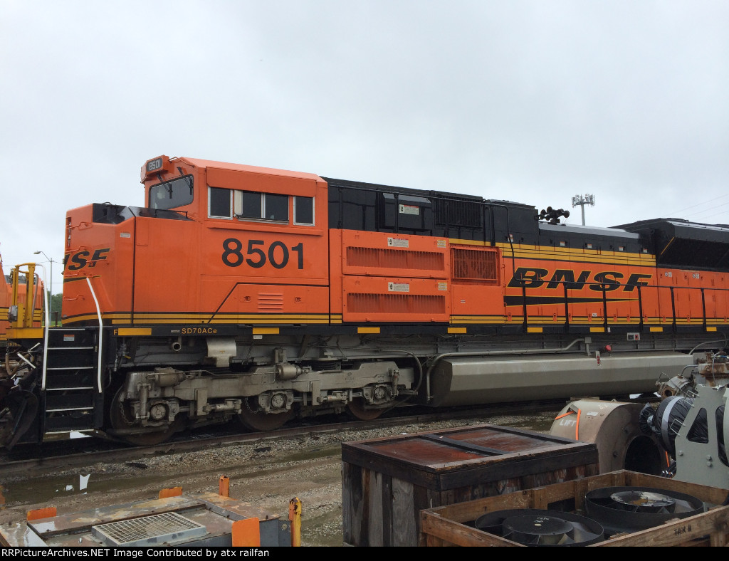 BNSF 8501